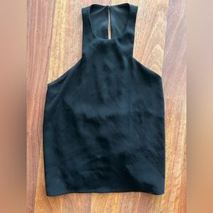 Cutout tank (side boob feature)